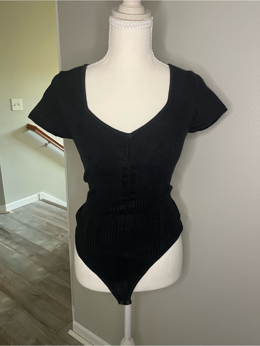 Black Ribbed V-Neck Short Sleeve Bodysuit - Abercrombie